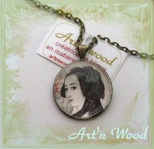 bijou pendentif portrait de George Sand par Alfred de Musset, cabochon verre collier fantaisie, artisanal, écrivain, livre , histoire, femme, Berry, Cher, Indre, Creuse, littérature, roman, Art`n Wood