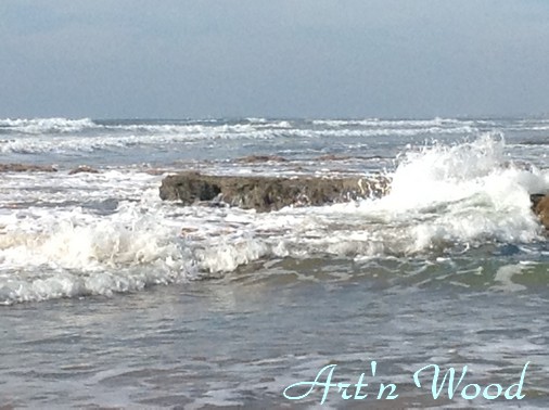 Bijoux des mers par Art`n Wood, pièces uniques créées avec les trésors de la mer, glanés sur les plages de Vendée: galets polis, verre dépoli, bois flotté, coquillages et autres cadeaux de l`oc&eacut