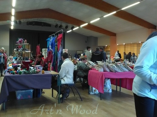 marché de Noël 2017, Mont-Près-Chambord - Art`n wood artisan d`art, sculptrice, créatrice de sculptures, bijoux faits main et cadeaux d`art personnalisés sur-mesure en matières précieuses naturelles