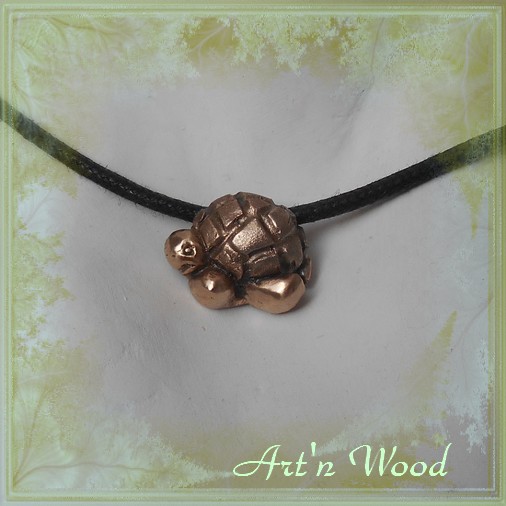 Pendentif artisanal jolie tortue en bronze