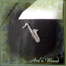 Pin's artisanal saxophone en bronze blanc