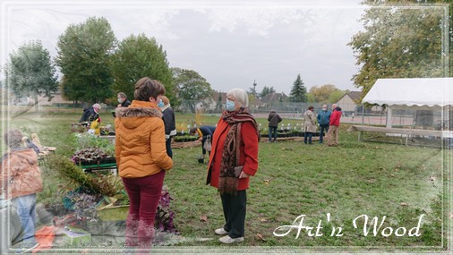 troc aux plantes et vide jardin de Suèvres, 17-10-2020, artisanat dart et nature, vente et échange mais surtout partage et convivialité